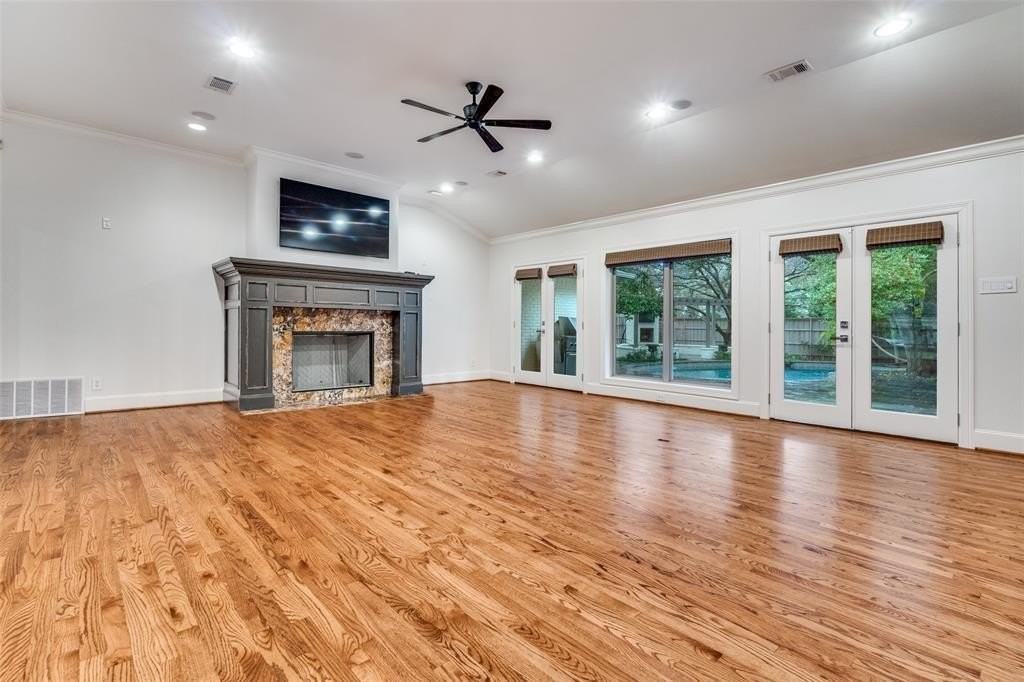 4526 Myerwood Ln - Photo 6 of 25