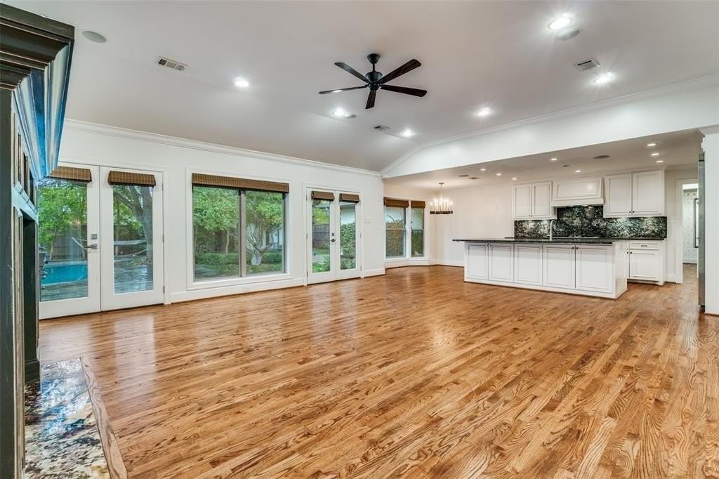 4526 Myerwood Ln - Photo 7 of 25