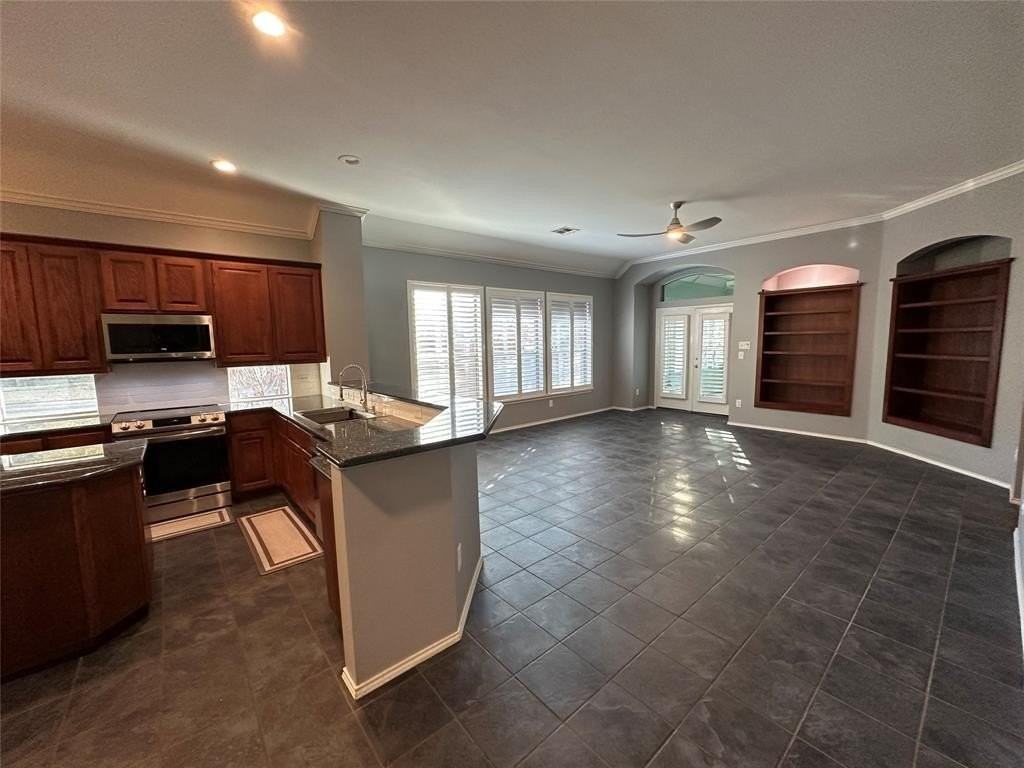 2866 Vacherie Ln - Photo 7 of 35