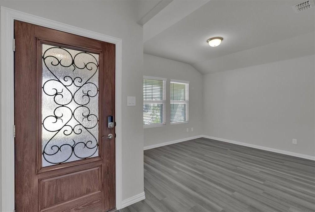 523 Deer Canyon Way - Photo 2 of 39