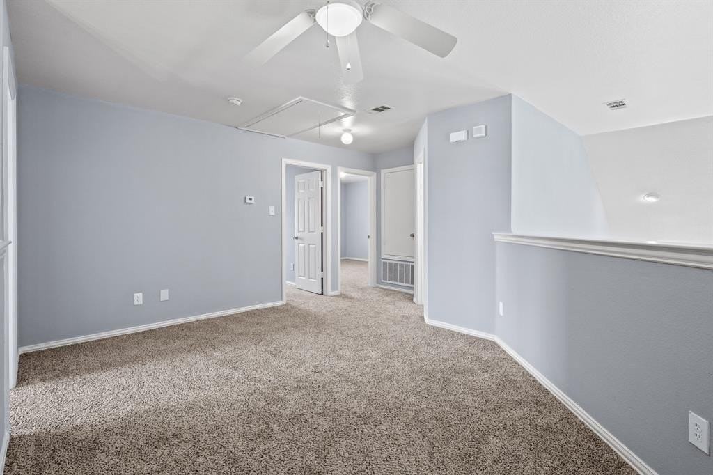 305 Creekside Dr - Photo 6 of 18