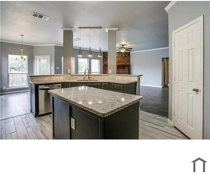 1311 Joshua Pl - Photo 4 of 11