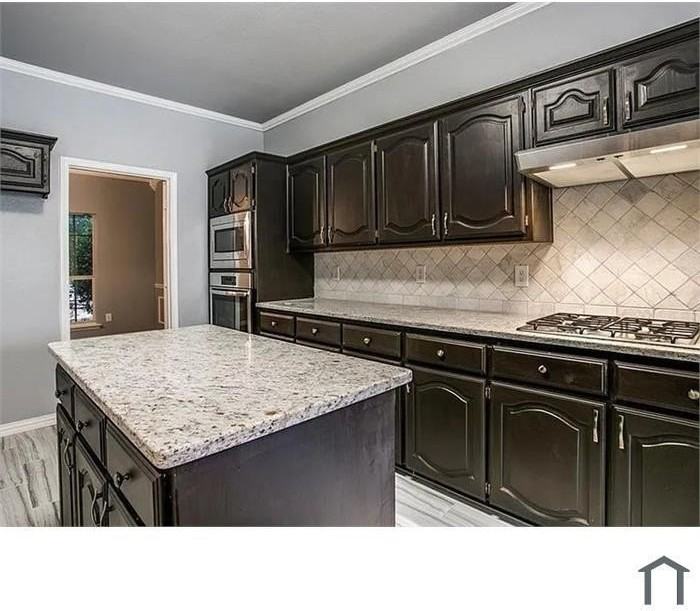 1311 Joshua Pl - Photo 5 of 11