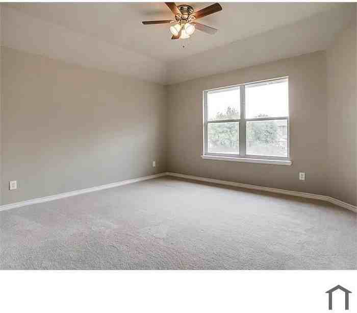 1311 Joshua Pl - Photo 6 of 11