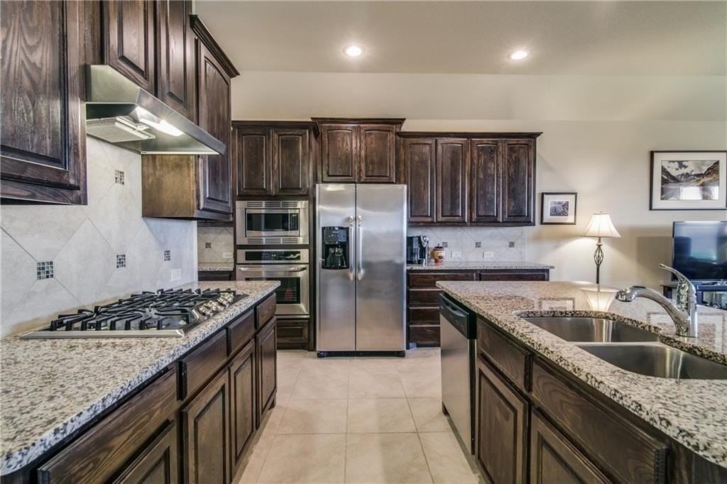 539 Bassett Hall Rd - Photo 3 of 25