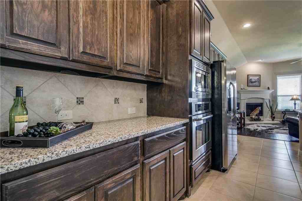 539 Bassett Hall Rd - Photo 5 of 25