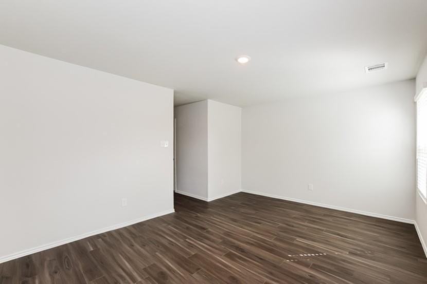 435 Thompson Dr - Photo 7 of 14