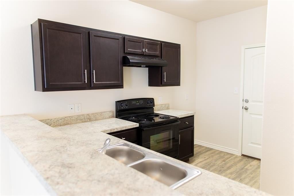 232 Cliff Heights Cir - Photo 4 of 12