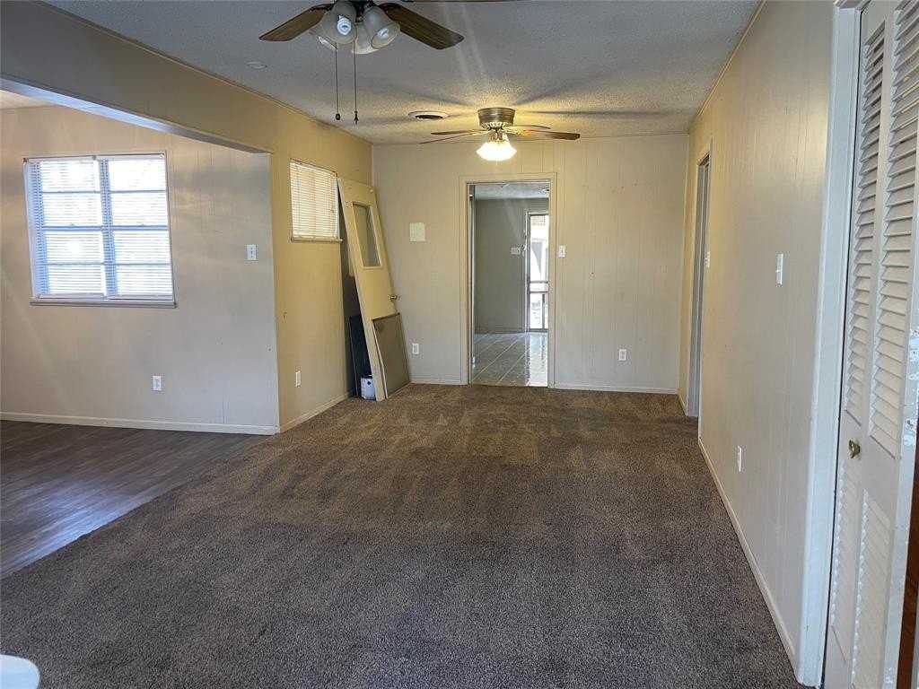 249 S Mockingbird Ln - Photo 2 of 15