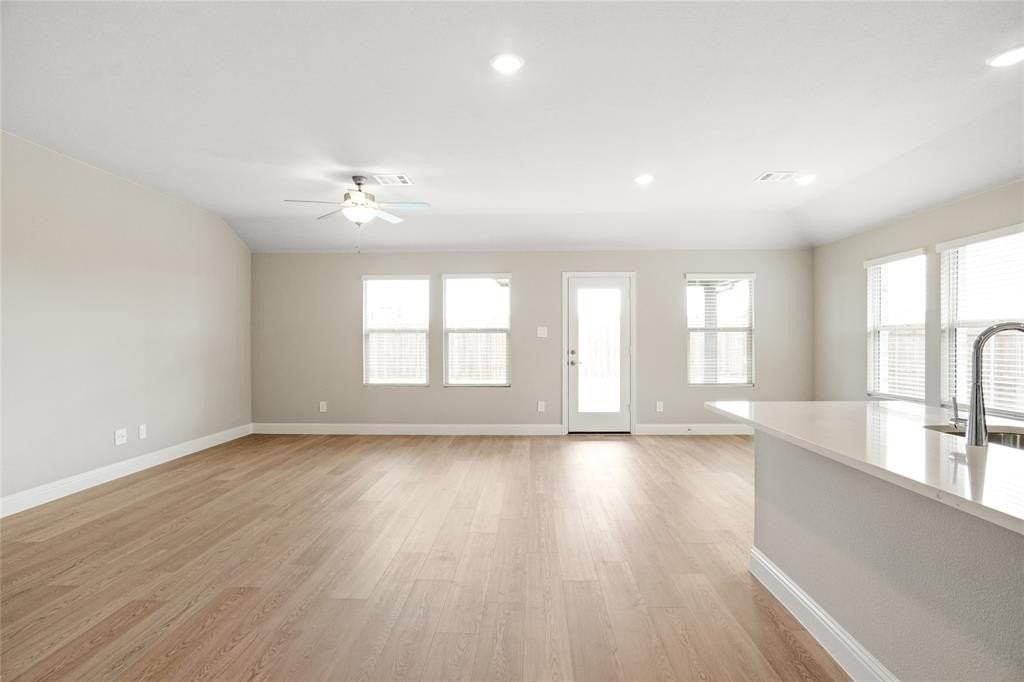 1244 Coneflower Pl - Photo 3 of 18