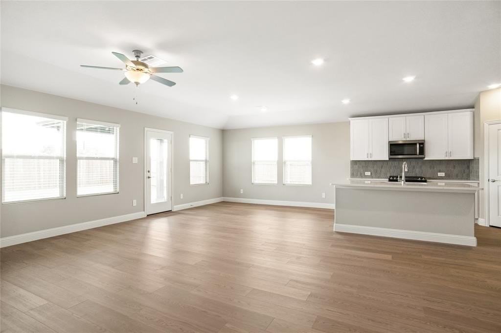 1244 Coneflower Pl - Photo 4 of 18