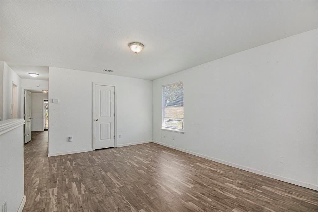 6000 Calloway Ct - Photo 5 of 24