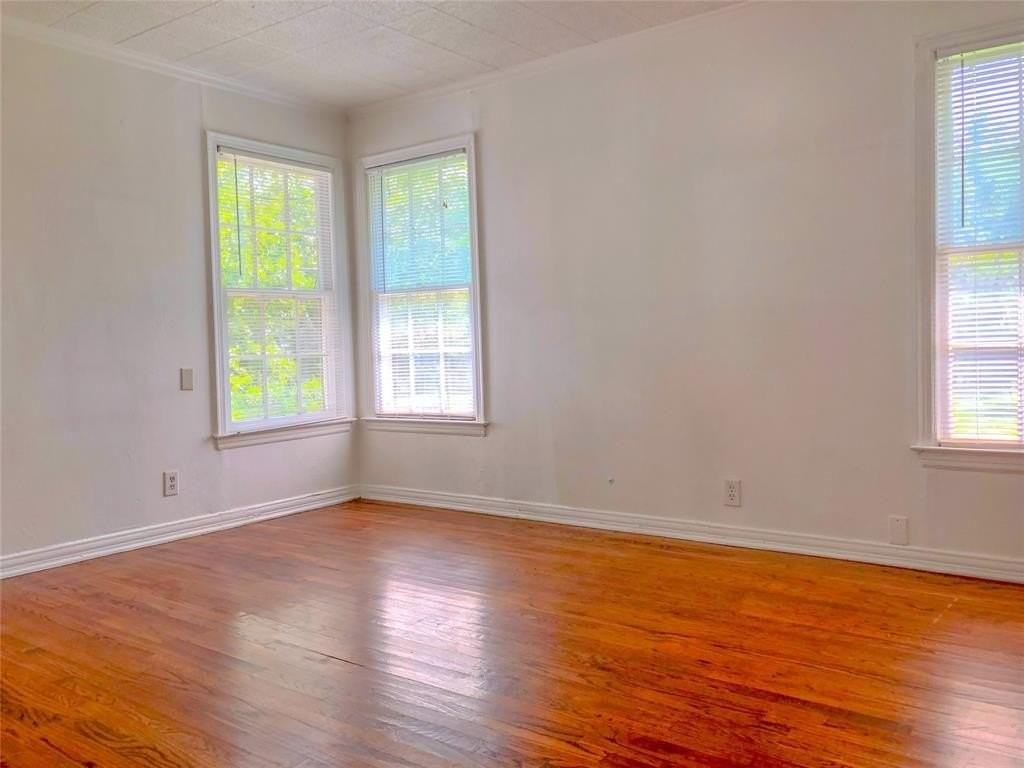 527 Euclid St - Photo 6 of 8