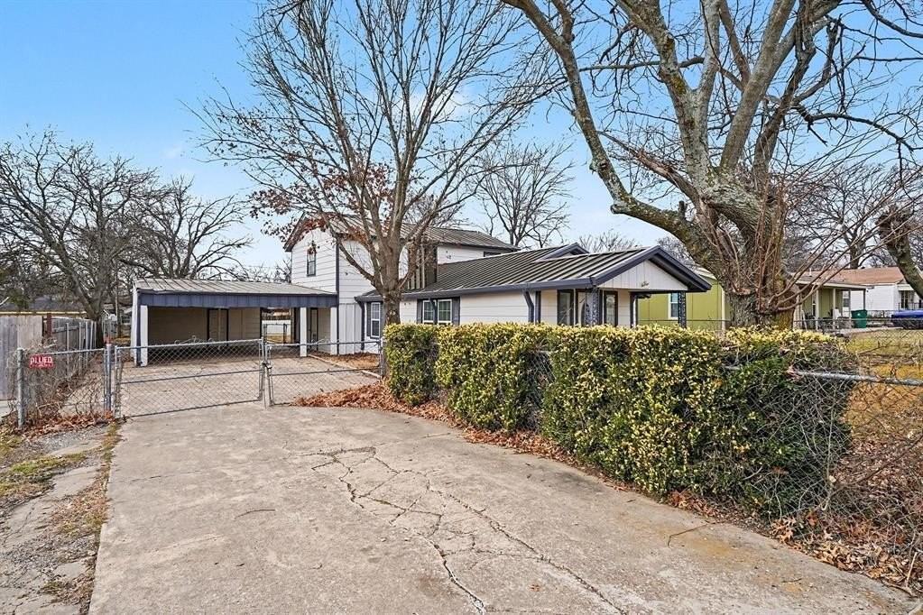 5421 Buchanan St - Photo 3 of 29