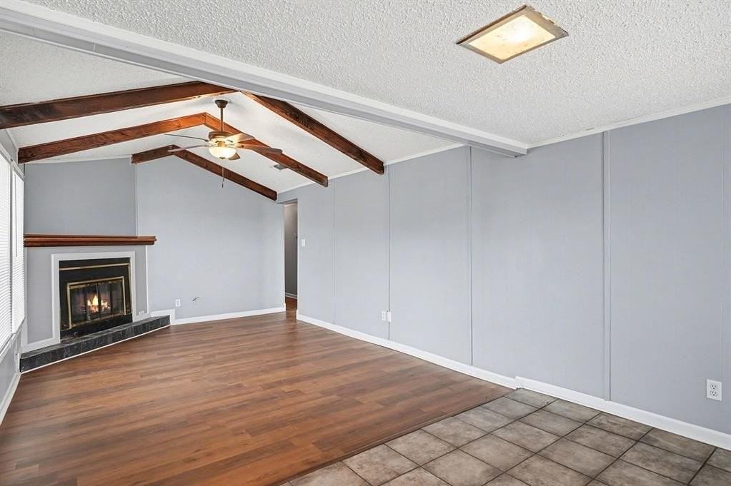 5421 Buchanan St - Photo 5 of 29