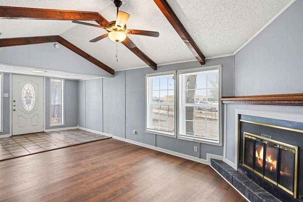 5421 Buchanan St - Photo 7 of 29