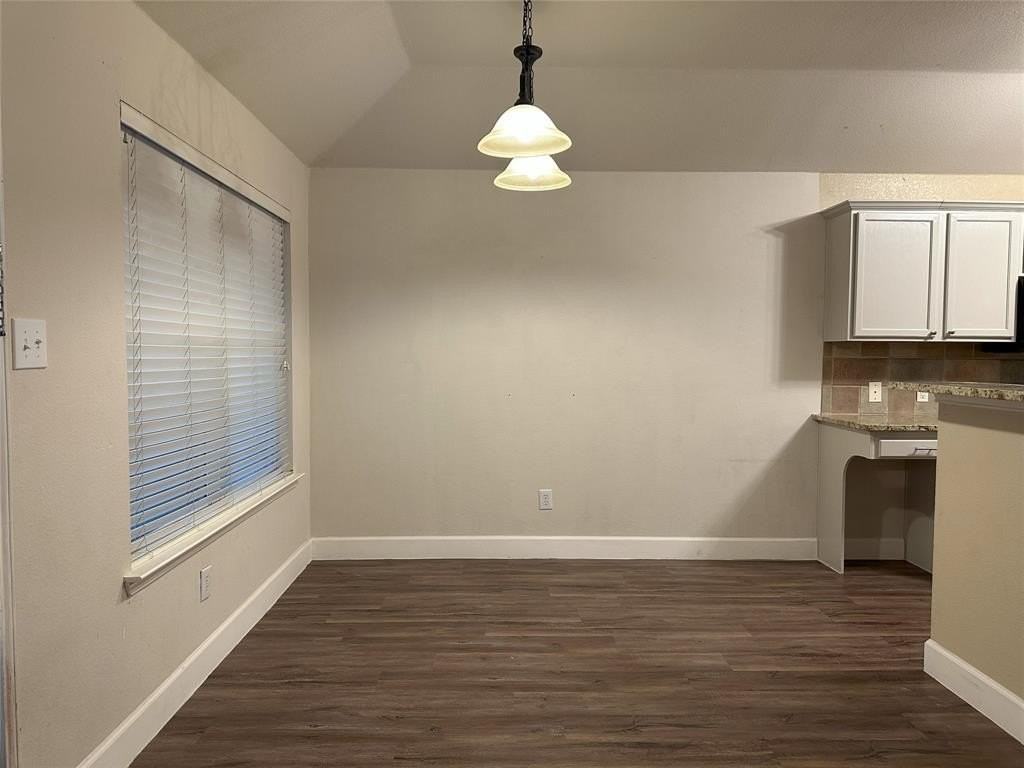 3208 Avery Ln - Photo 6 of 16