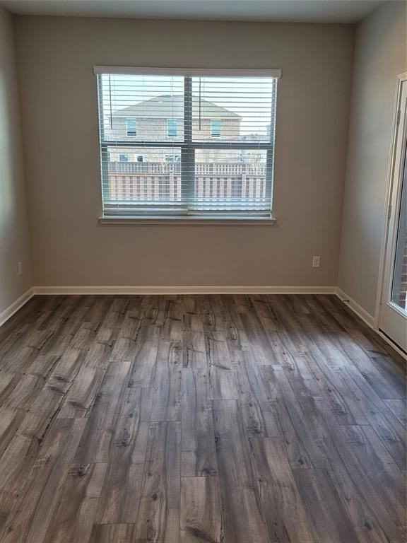 313 Zimmet Dr - Photo 5 of 17