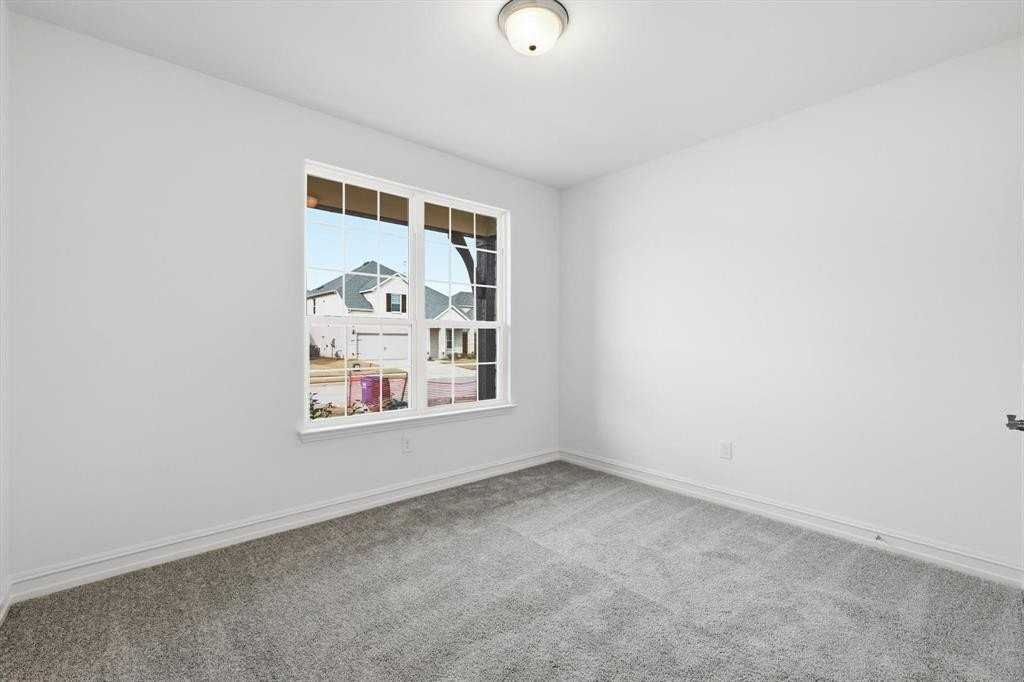 2914 Cliffside Dr - Photo 4 of 40