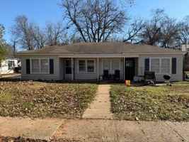 featured image of 1346 Shamrock St