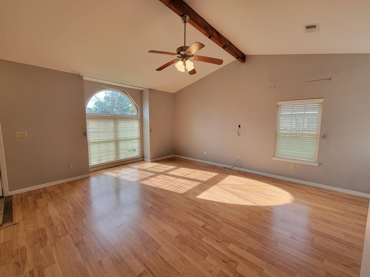 2225 Prytania Cir - Photo 3 of 20