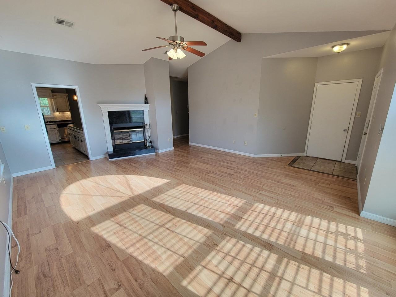 2225 Prytania Cir - Photo 4 of 20