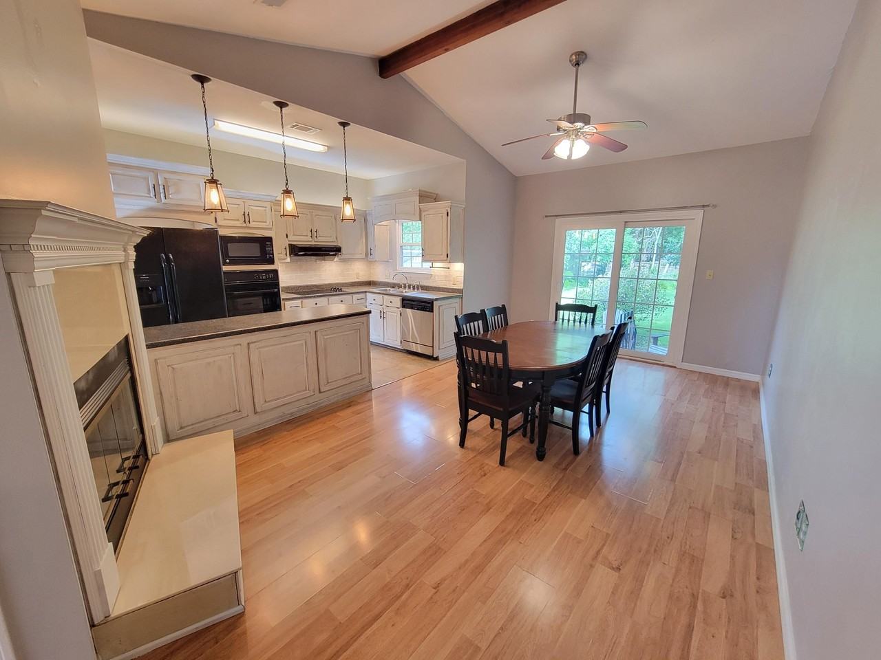 2225 Prytania Cir - Photo 5 of 20