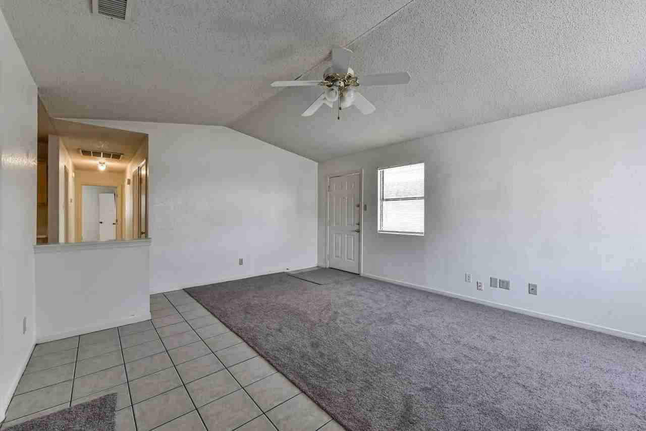 3708 Hereford Ln - Photo 7 of 20