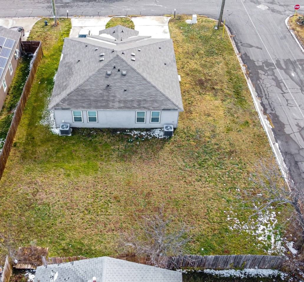 1701 N Park St #A - Photo 4 of 21