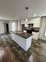 150 Oxford Cir - Photo 1 of 1