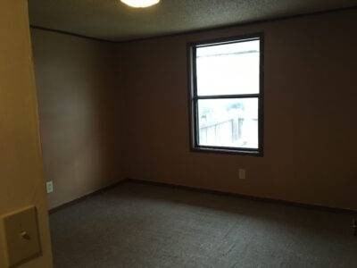 3141 33rd NE St #E - Photo 4 of 8