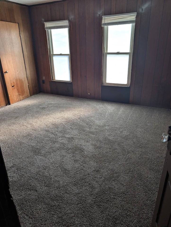 210 E Cambridge St - Photo 5 of 7