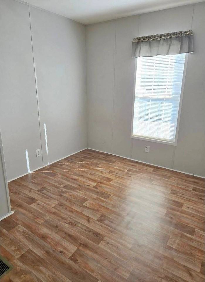 1707 Hazel St - Photo 6 of 10