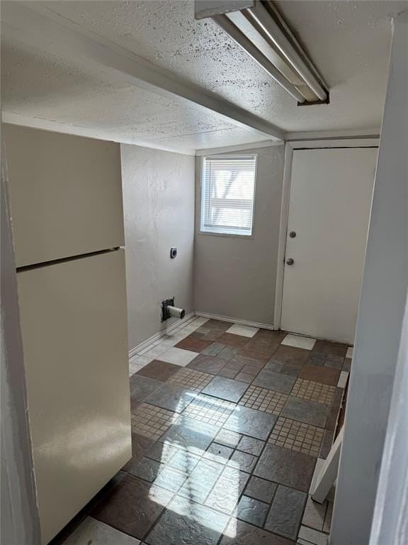 6812 Nw 37th St - Photo 6 of 11