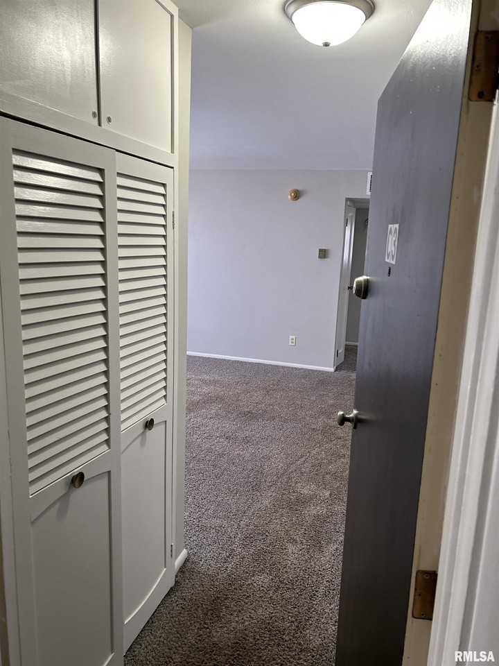 228 E Oak Cliff Ct Apt C3 #C3 - Photo 4 of 20