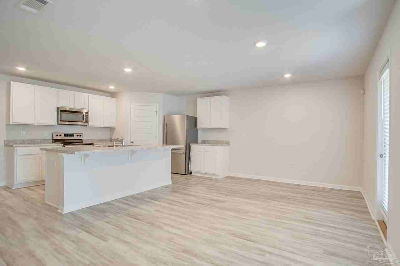 4383 White Cedar Ct - Photo 5 of 36