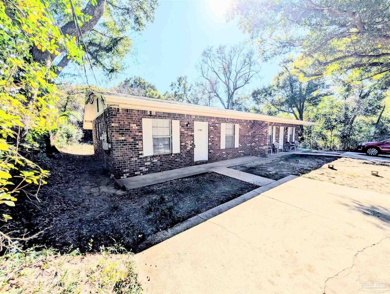 23 Redwood Cir Unit B #B - Photo 2 of 20