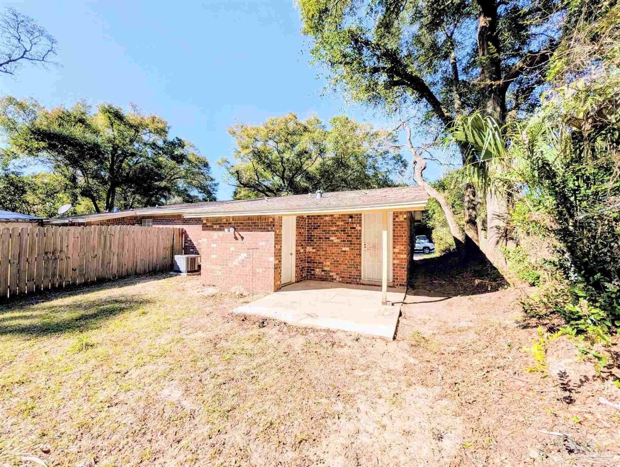 23 Redwood Cir Unit B #B - Photo 4 of 20