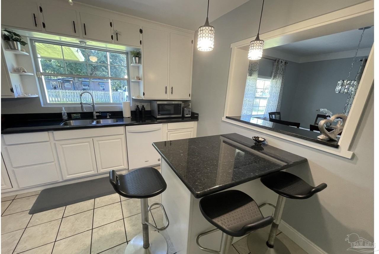 4950 Martha Ave - Photo 3 of 12