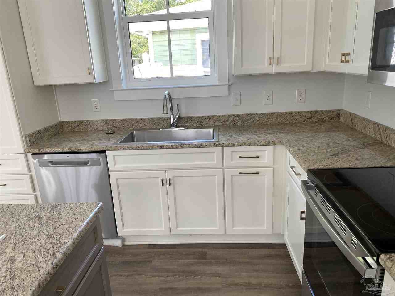 605 S N St - Photo 6 of 9