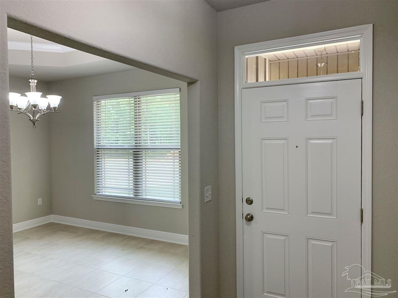 5354 Woodlet Ct - Photo 4 of 17