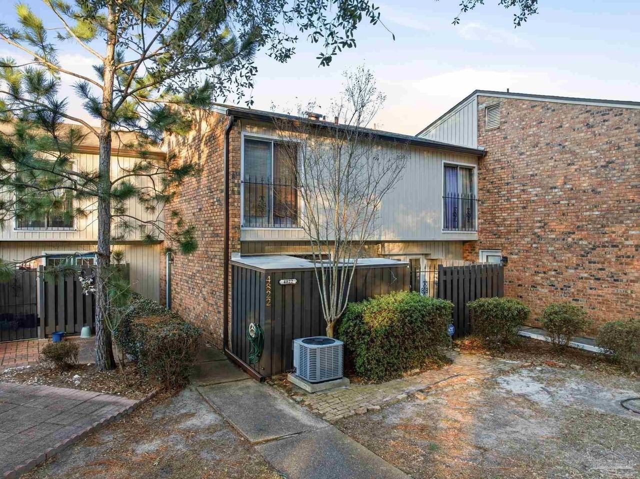 4822 Huron Dr - Photo 3 of 47