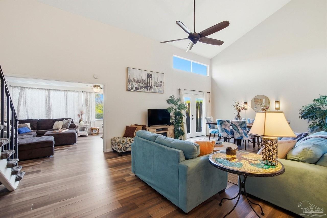 4822 Huron Dr - Photo 5 of 47