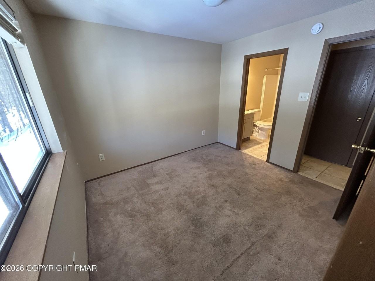 160 Stream Ct - Photo 7 of 11