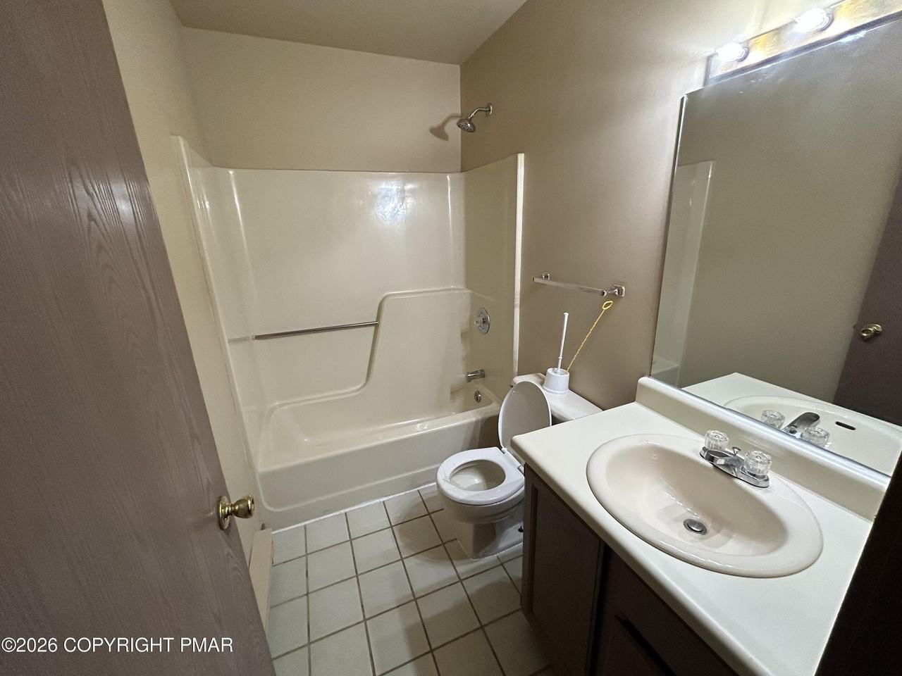 234 Sedburgh Ct - Photo 6 of 16