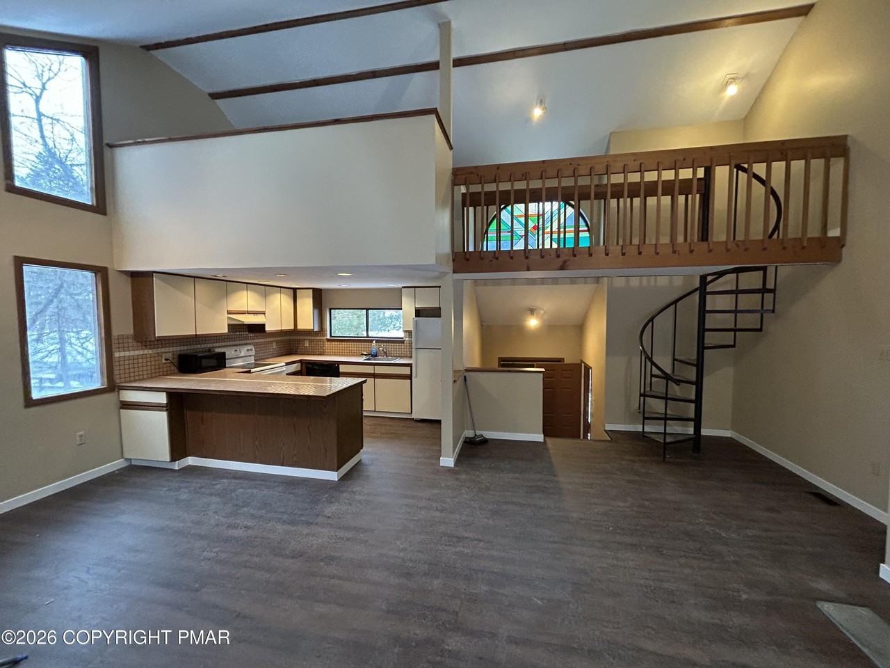 155 Stream Ct - Photo 2 of 13