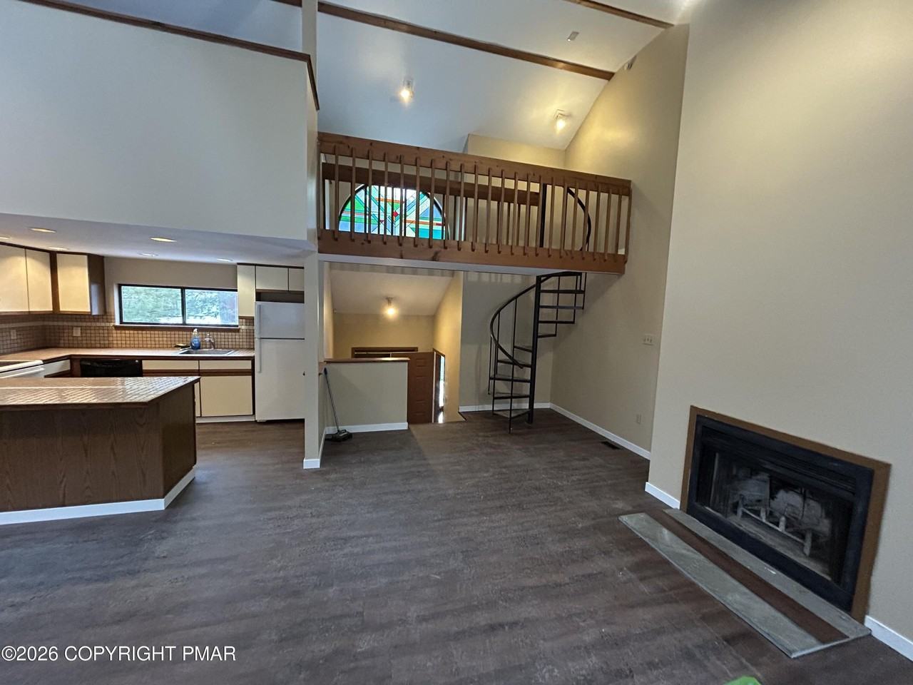 155 Stream Ct - Photo 3 of 13