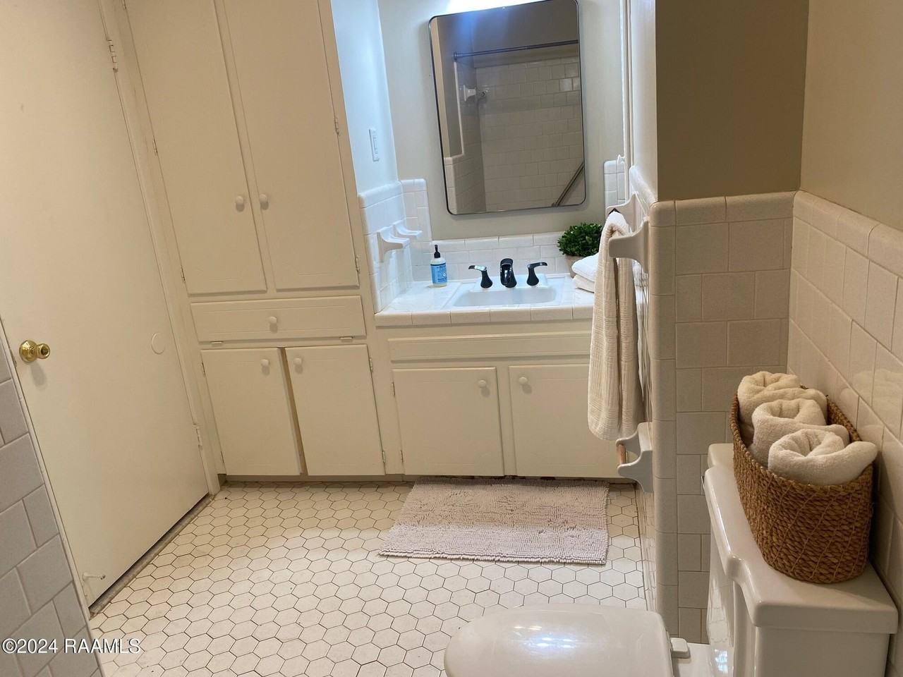 130 S Southlawn Dr - Photo 7 of 10