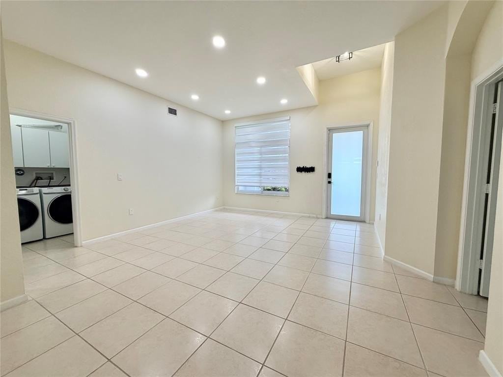 16796 Nw 8th St - Photo 2 of 31