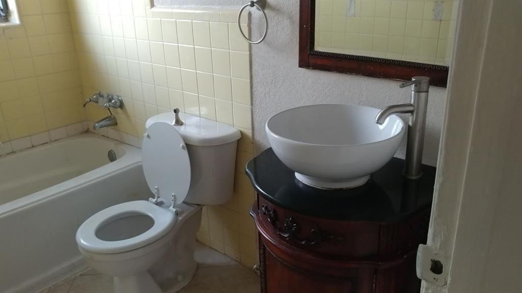 2025 Nw 14th Ave #2025 - Photo 7 of 7